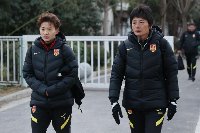 很黄很暴力无遮挡大片免费看